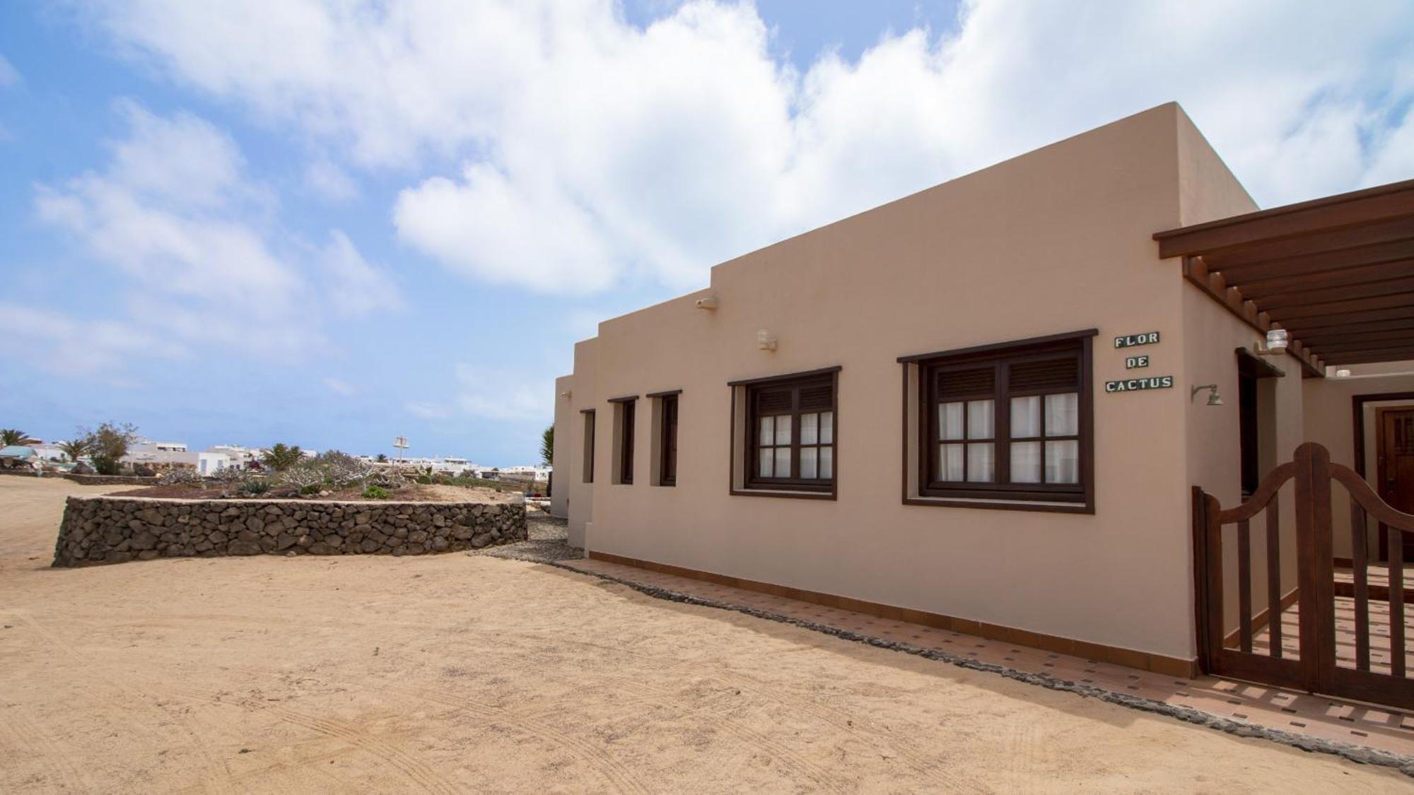 Flor De Cactus, La Graciosa Caleta de Sebo Exterior foto